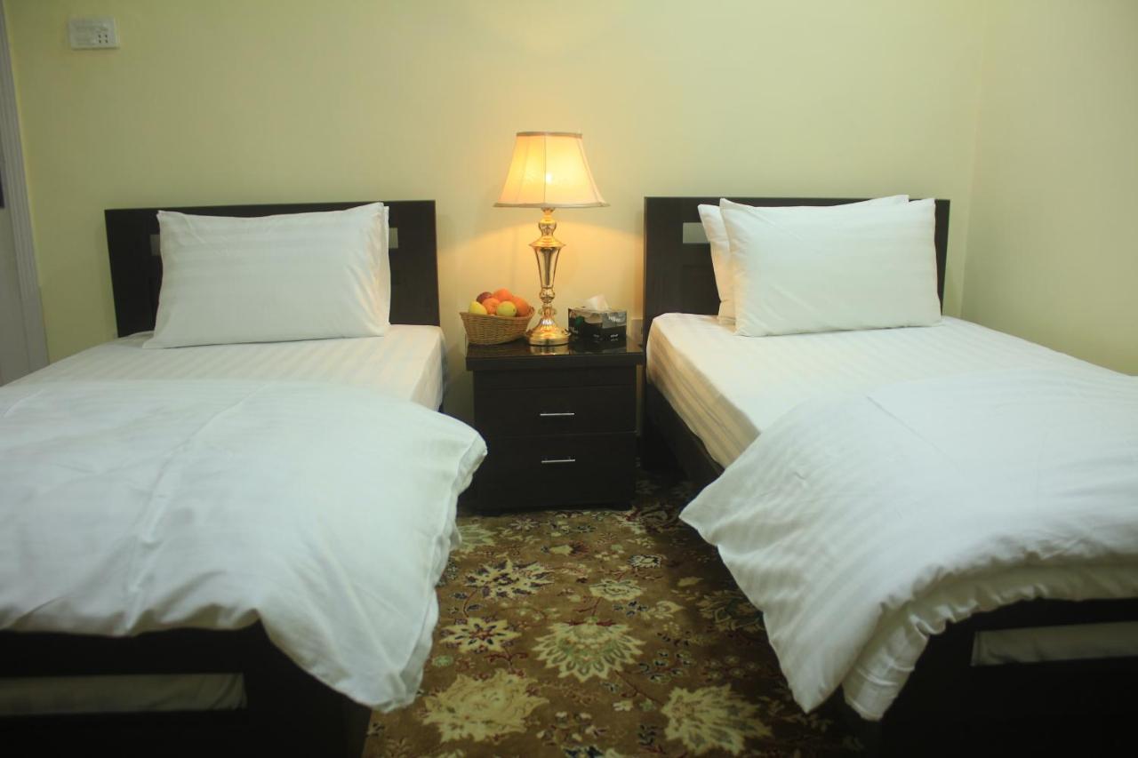 Starlit Hotel - Gilgit Exterior photo