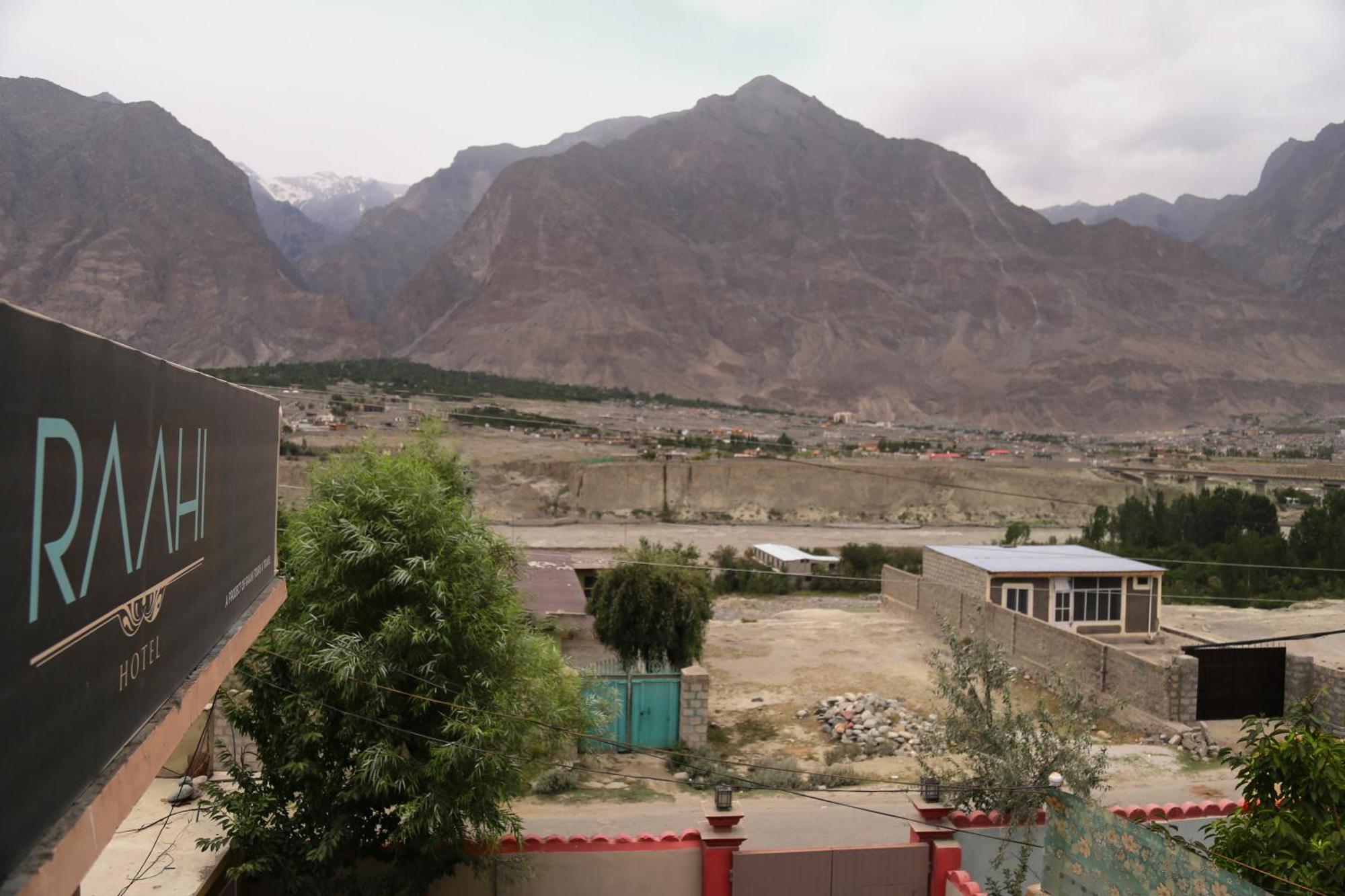 Starlit Hotel - Gilgit Exterior photo